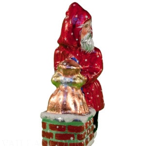 Glimmer Santa Putting Sack in Chimney