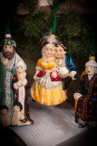 Mr. and Mrs. Fezziwig are part of the new Vaillancourt Folk Art ornament line featuring the complete A Christmas Carol series. Available late 2015.