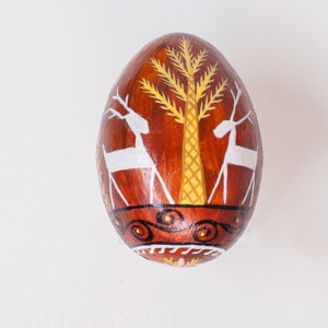 Decorated Reindeer Motif Flat Egg