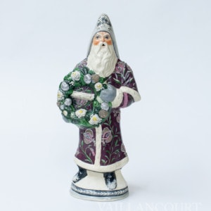 Plum Father Christmas with Peony Wreath, VFA Nr. 16040