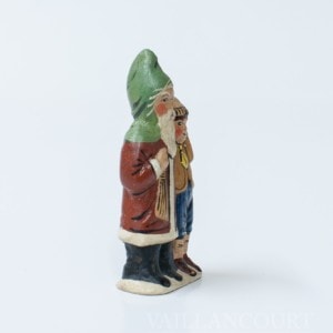 Miniature Father Christmas with Arm Around Boy, VFA Nr. 2002MS25