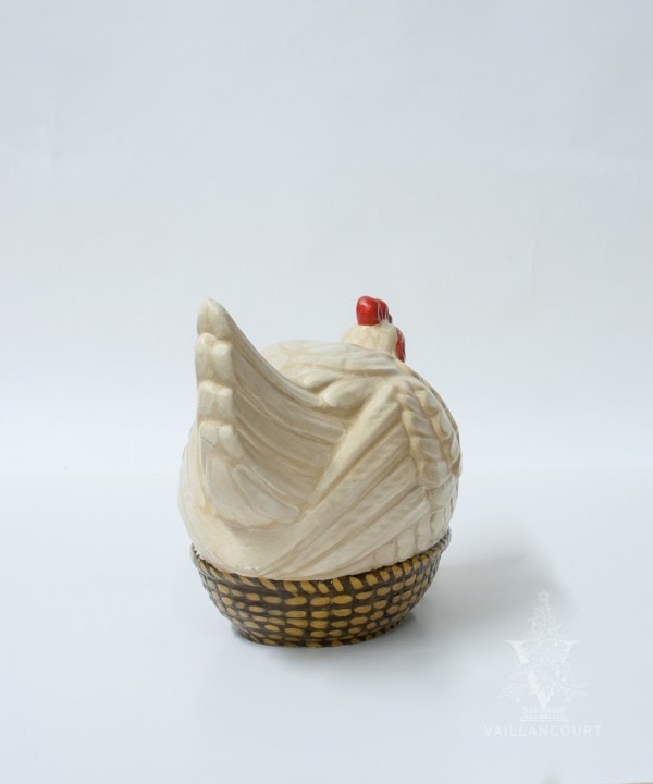 Large White Hen on Nest, VFA Nr. 2004-03