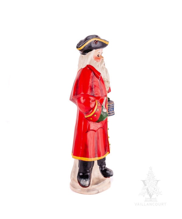Colonial Santa with Mug & Pipe