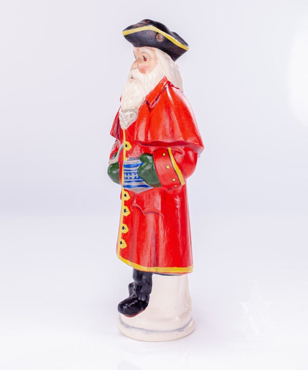 Colonial Santa with Mug & Pipe