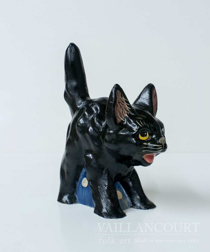 large black hissing cat from vaillancourt christmas byers carolers