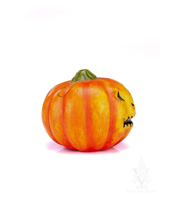 Pumpkin with Vine