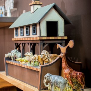 Hand carved Noah's Ark exclusively for Vaillancourt Folk Art by Mo Dallas