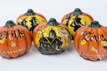 Haunted One-Of-A-Kind Chalkware Santas And More 229a-2-2