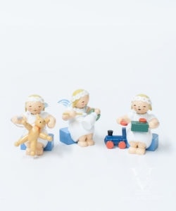 Marguerite Angels, Sitting, 3 Figurines