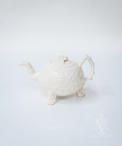 Classical Christmas Individual Teapot