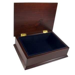 Knickerbocker Wooden Tribute Box