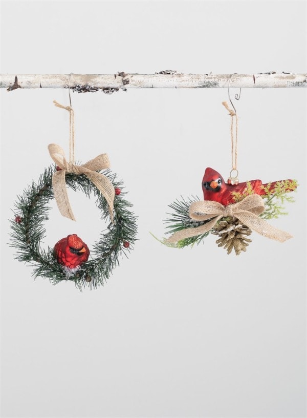 Cardinal On Pine Cone Ornament Wreath (Assorted)