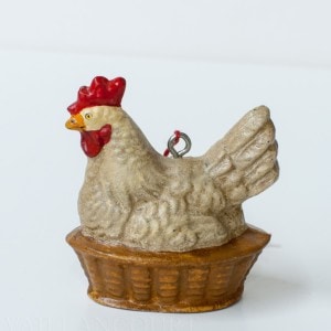 Ornament Small Hen on Nest
