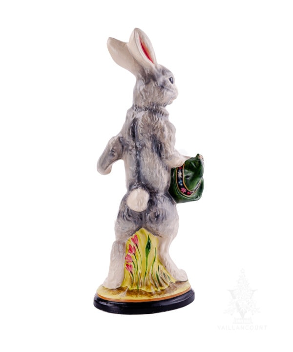 Rabbit with "Chapeau"