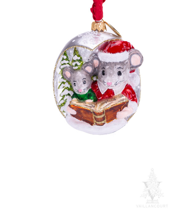 Jingle Balls™ Christmas Mouse at Story Time