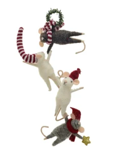 Mice Ornament 4 Hanging with Wreath