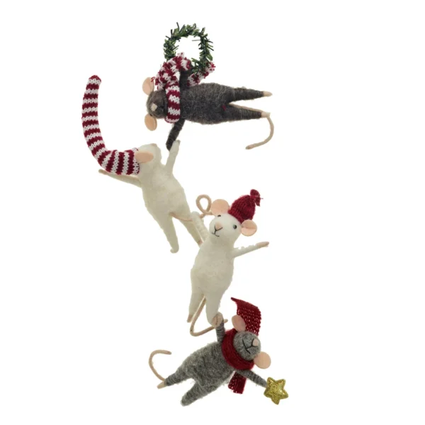 Mice Ornament 4 Hanging with Wreath
