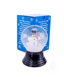 Perzy Snowglobe ? Snowman with Candy
