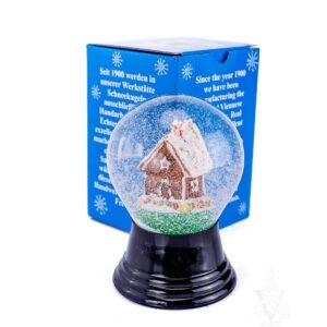 Perzy Snowglobe ? Gingerbread House