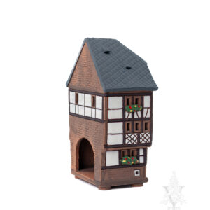 Keramik Small Tudor with Flower Boxes