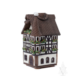 Keramik White Tudor with Flower Boxes