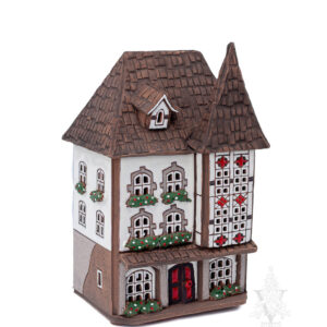 Keramik White House with Red Accents