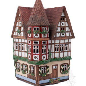 Keramik Large Half Timber