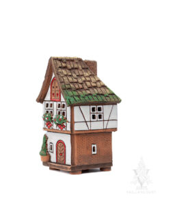 Keramik Red & White Half Timber