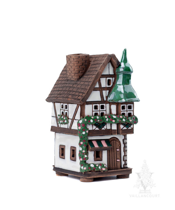 Keramik Tudor with Green Roof