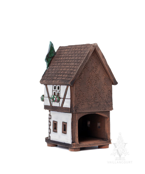 Keramik Tudor with Green Roof