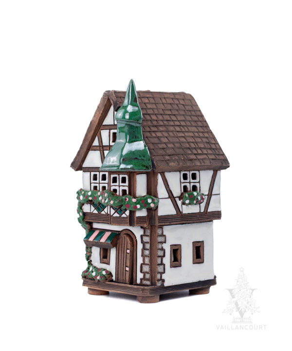 Keramik Tudor with Green Roof