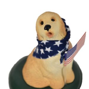 Patriotic Retriever Caroler